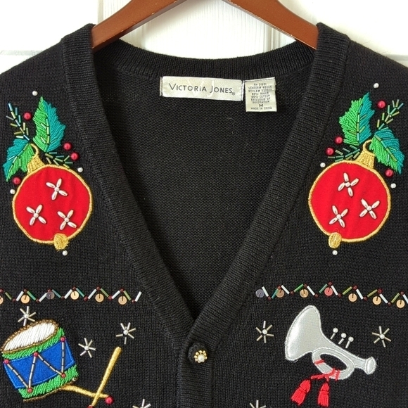 Victoria Jones 90's Vintage Embroidered & Beaded Holiday Sweater Vest Black M - Picture 2 of 9